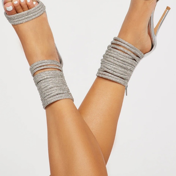 Silver Women’s Heels - Size 8 - Picture 5 of 7